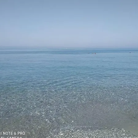 A Due Passi Dal Mare *
