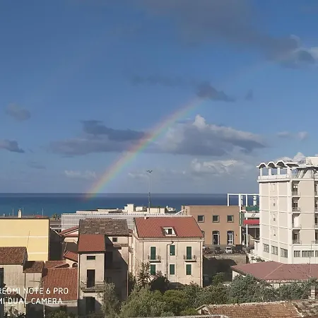 A Due Passi Dal Mare דירה *